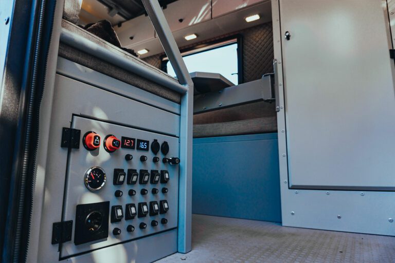 decamp-x3-4x4-58-768x512