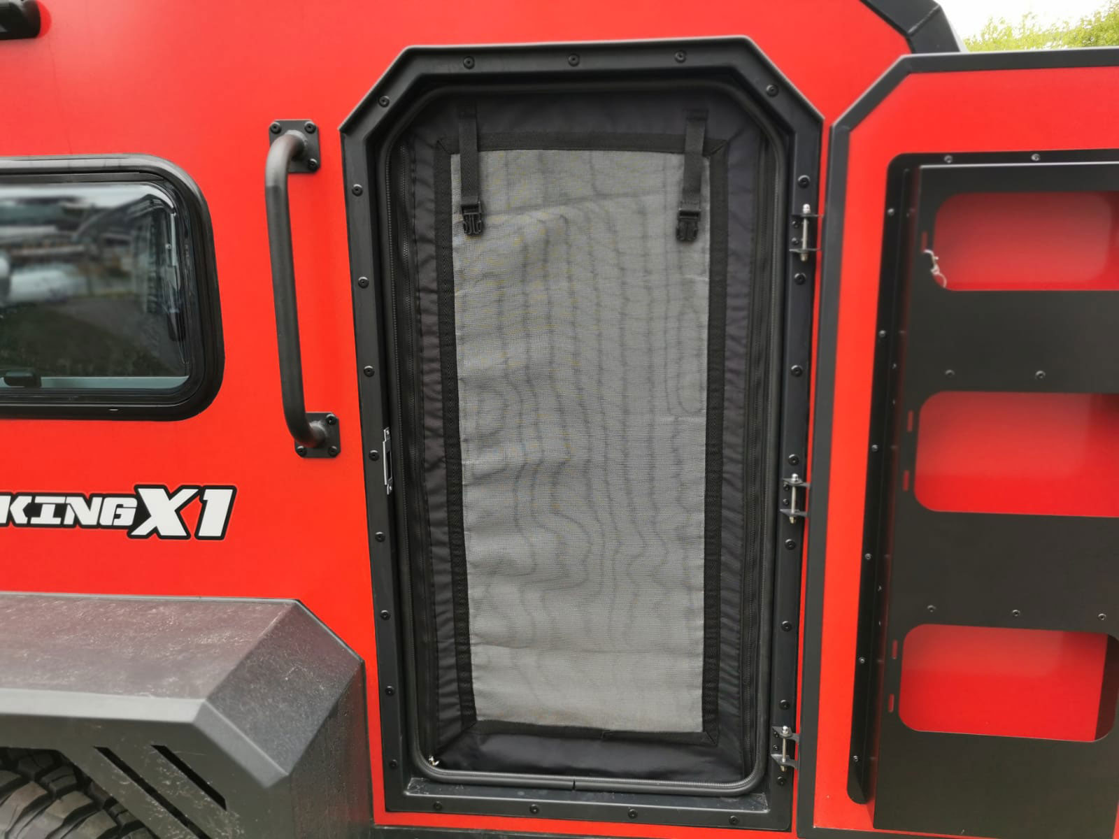 decampcaravanbaze-x1-4x4-40